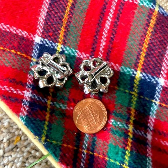 Vintage Faux Diamond and Silver Clip On Earrings - Picture 3 of 8